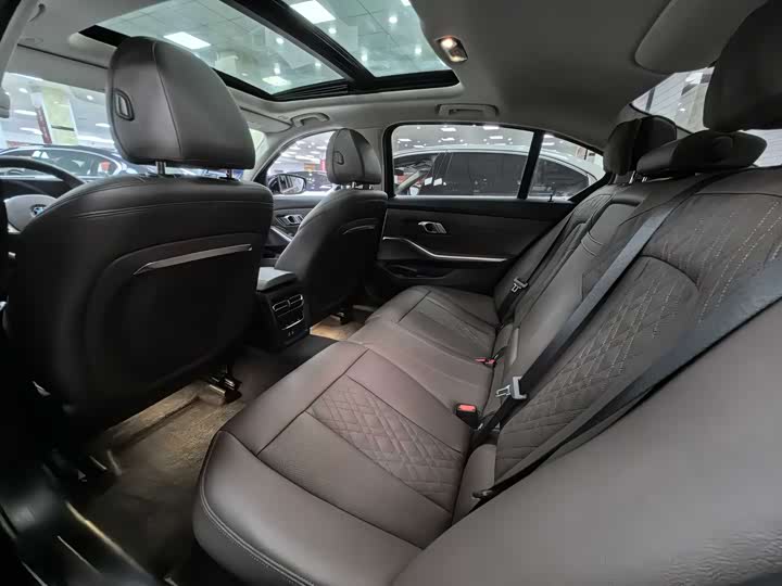 Фото 7 - BMW 3 Series