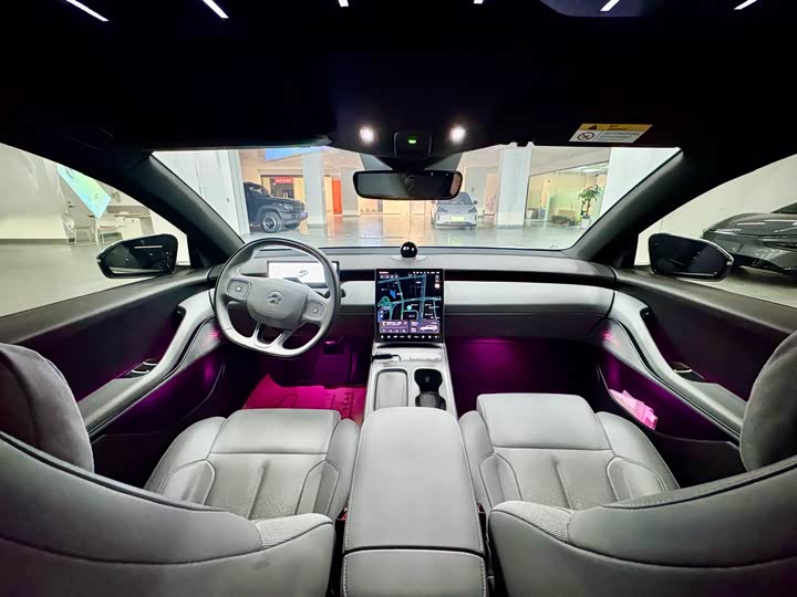 Фото 6 - Nio ET5T