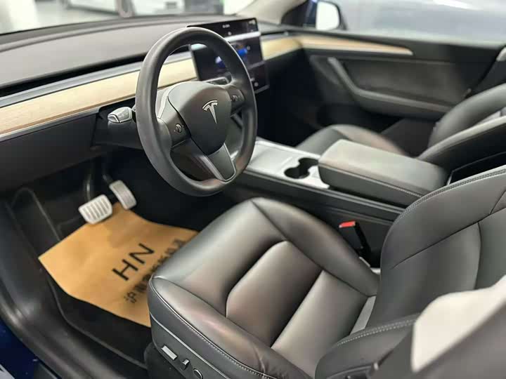 Фото 4 - Tesla Model Y