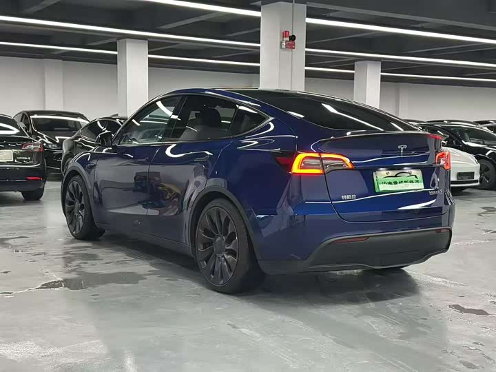 Фото 7 - Tesla Model Y