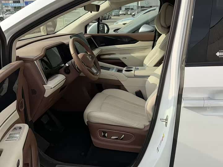 Фото 6 - BYD Xia