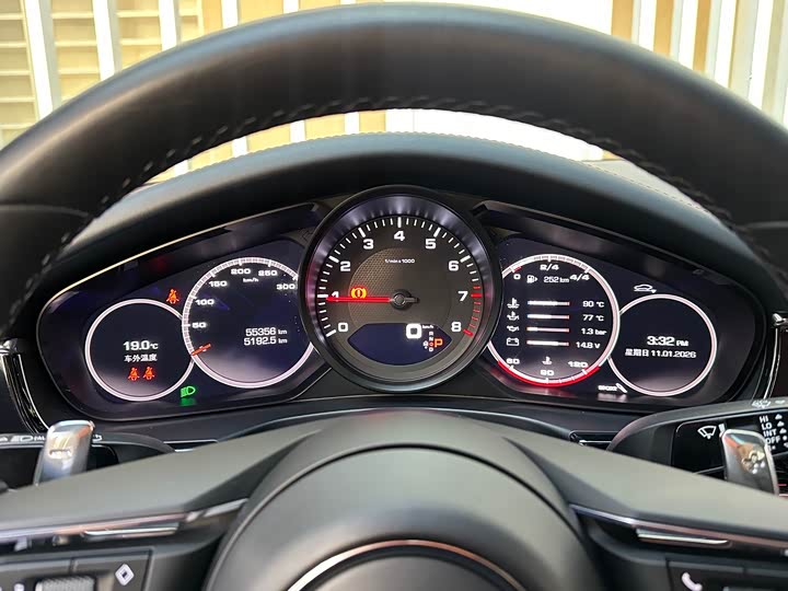 Фото 8 - Porsche Panamera