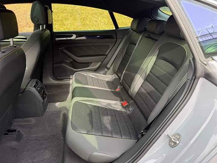 Фото 9 - Volkswagen CC