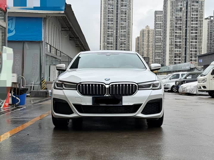 Фото 2 - BMW 5 Series