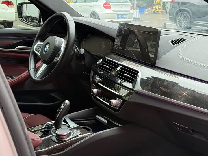 Фото 6 - BMW 5 Series