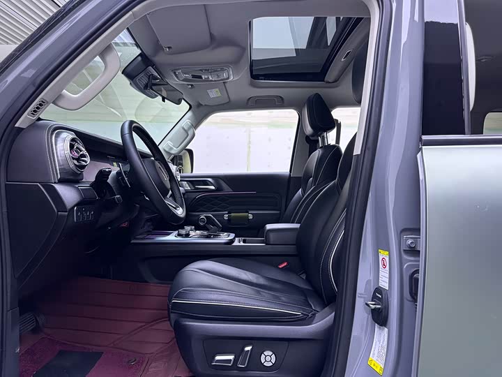 Фото 8 - Tank 300