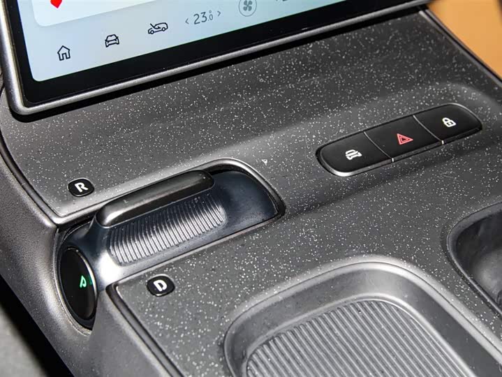 Фото 7 - Nio ET5T