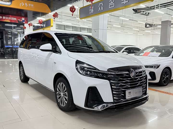 Фото 3 - Buick GL8 ES