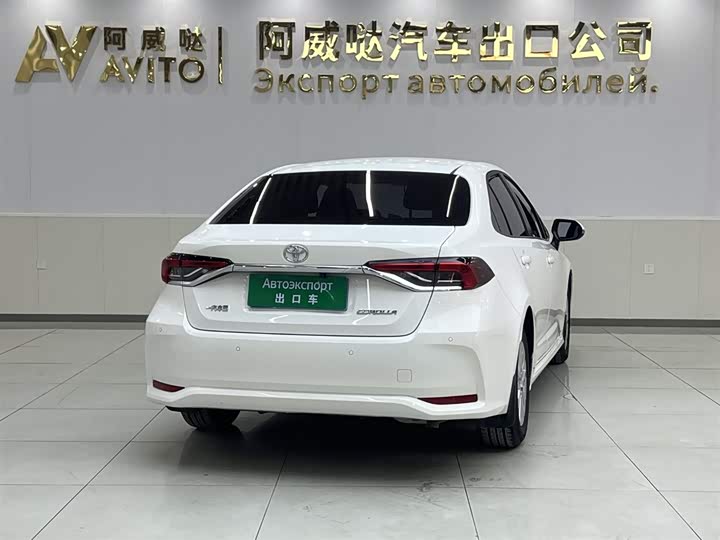 Фото 4 - Toyota Corolla