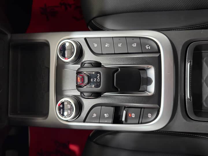 Фото 9 - Tank 300