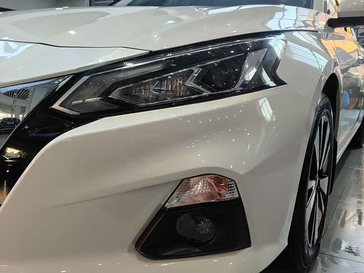 Фото 4 - Nissan Teana