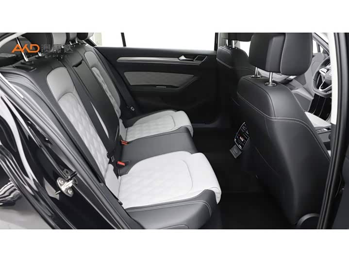 Фото 8 - Volkswagen Magotan