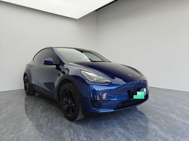 Фото 3 - Tesla Model Y