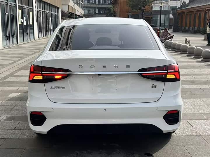 Фото 6 - Roewe i5