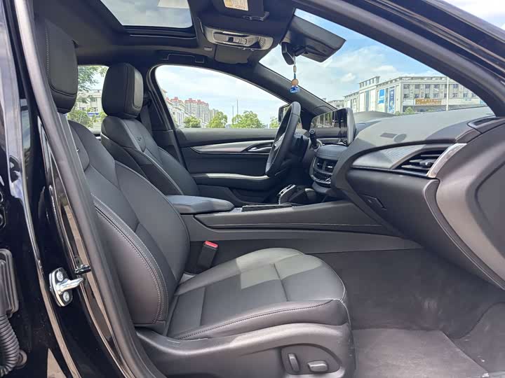 Фото 3 - Cadillac CT5