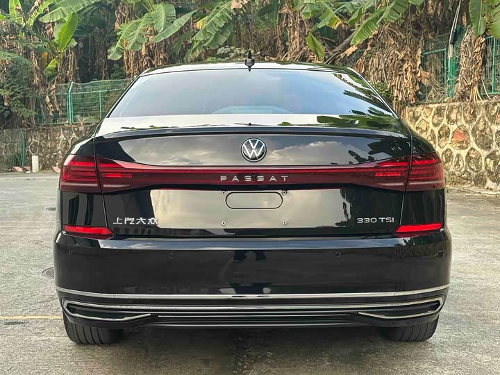 Фото 5 - Volkswagen Passat