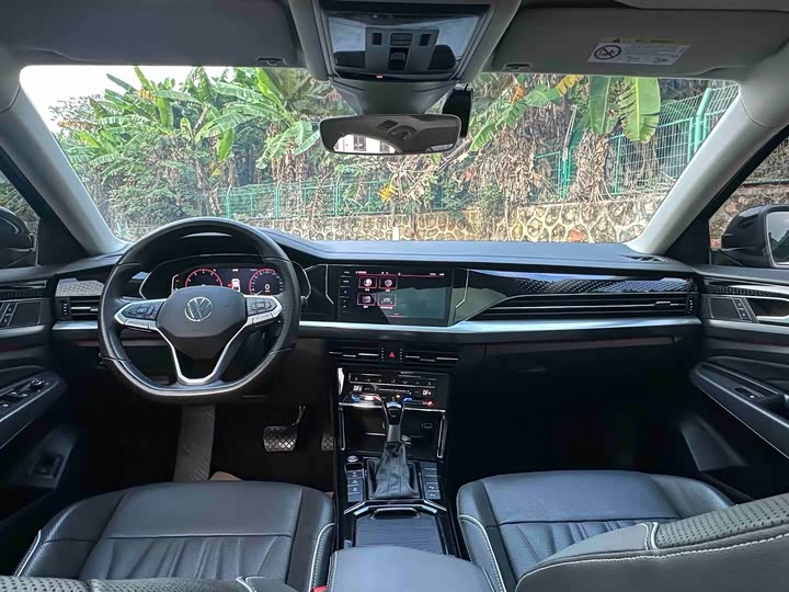 Фото 7 - Volkswagen Passat