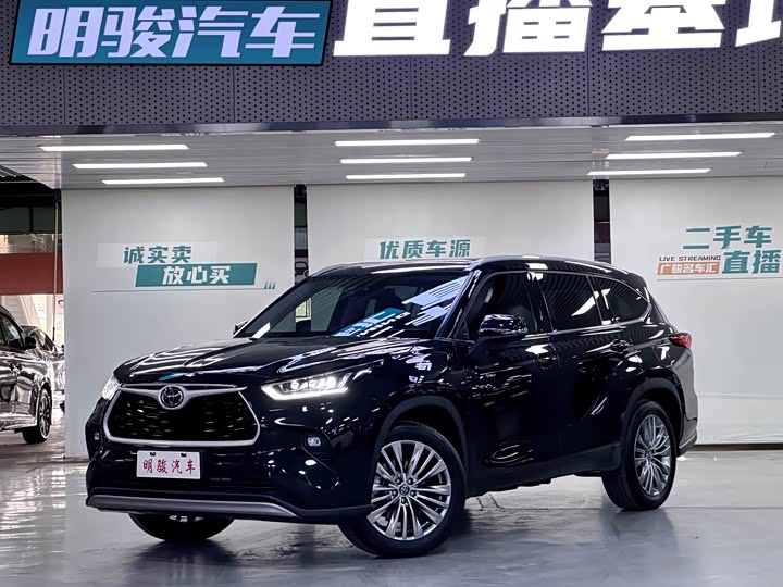 Фото 1 - Toyota Highlander