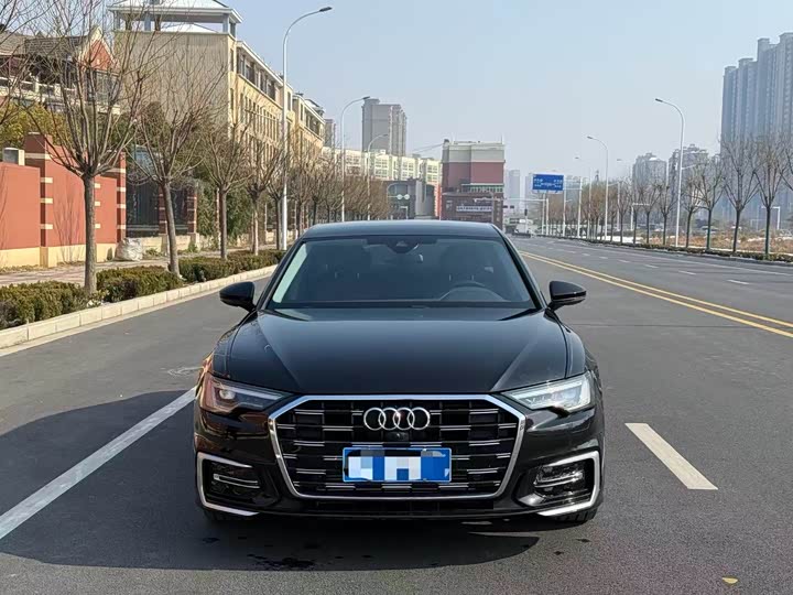 Фото 2 - Audi A6L