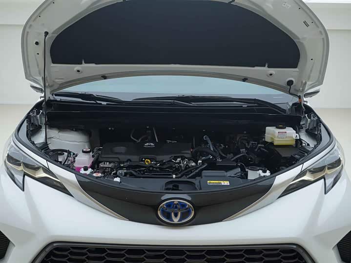 Фото 7 - Toyota Granvia