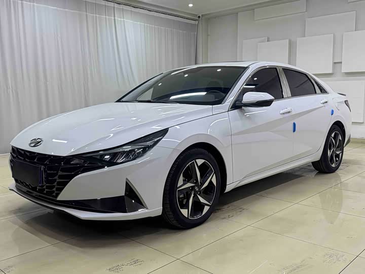 Фото 1 - Hyundai Elantra N line