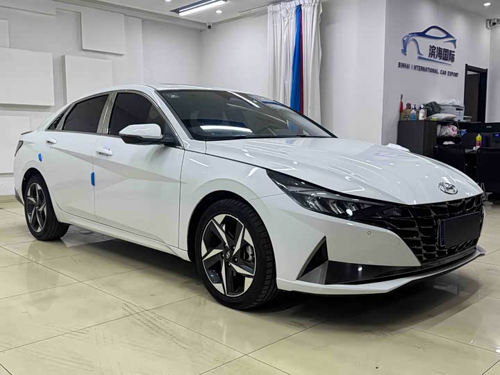 Фото 3 - Hyundai Elantra N line