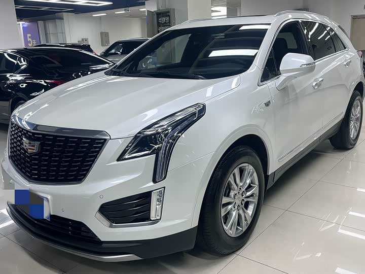 Фото 1 - Cadillac XT5