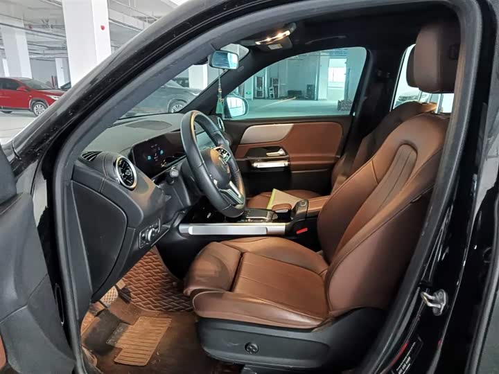 Фото 8 - Mercedes-Benz GLB-Class