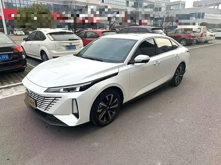 Фото 1 - Changan Eado Plus