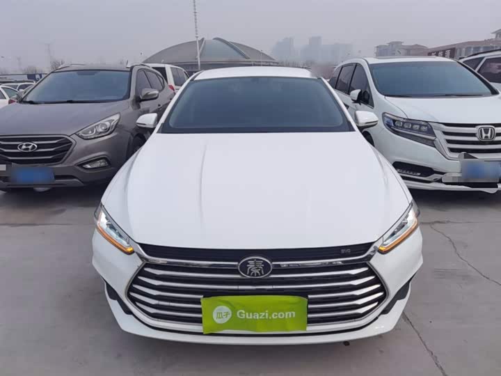 Фото 3 - BYD Qin Pro