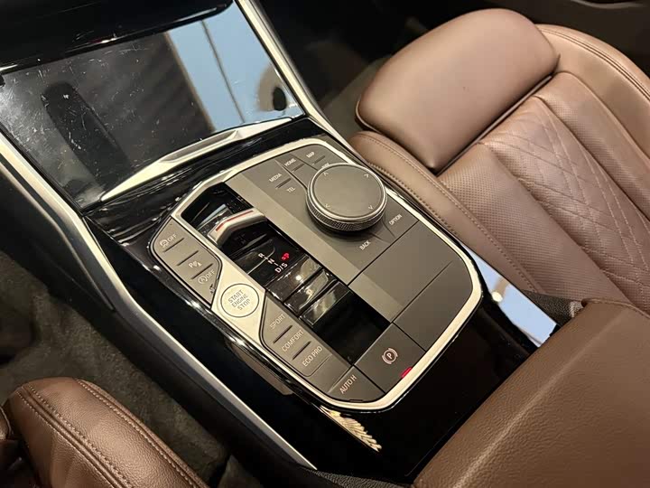 Фото 2 - BMW 3 Series