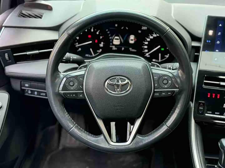 Фото 6 - Toyota Avalon