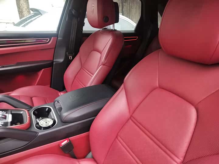 Фото 6 - Porsche Cayenne