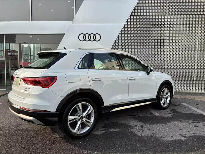 Фото 3 - Audi Q3