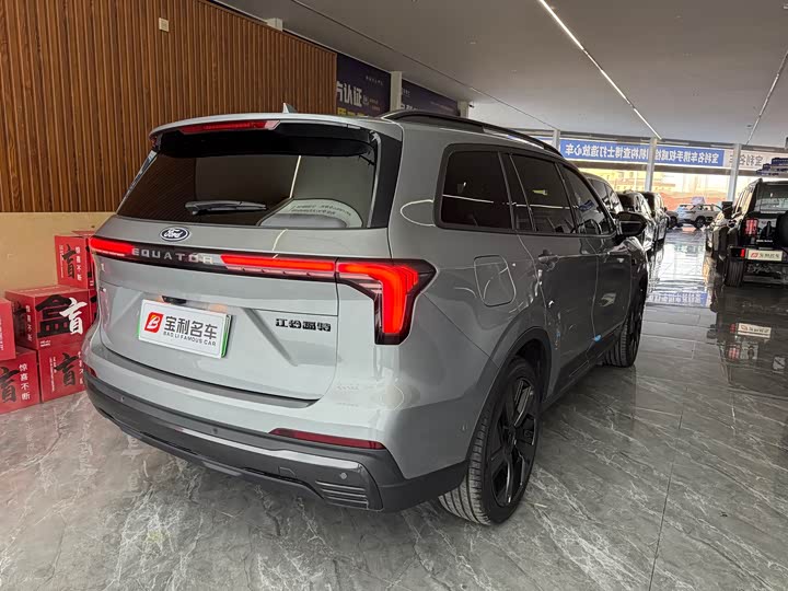 Фото 3 - Ford Equator Hybrid