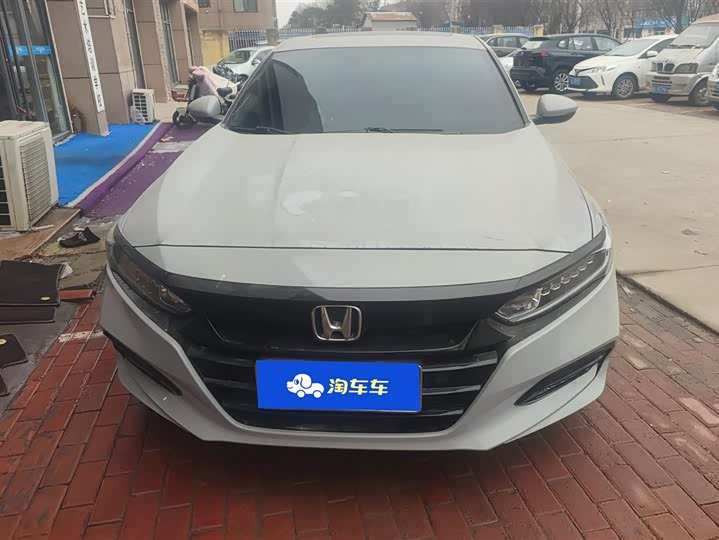 Фото 2 - Honda Accord