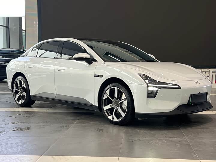 Фото 3 - XPeng Mona M03