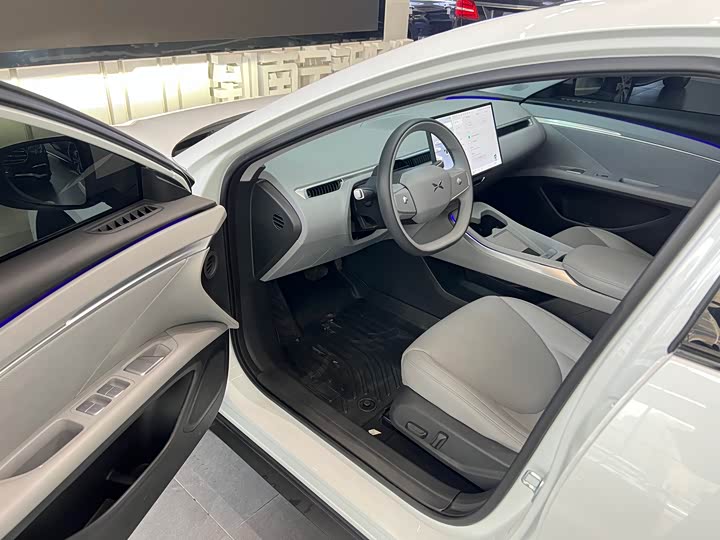 Фото 6 - XPeng Mona M03