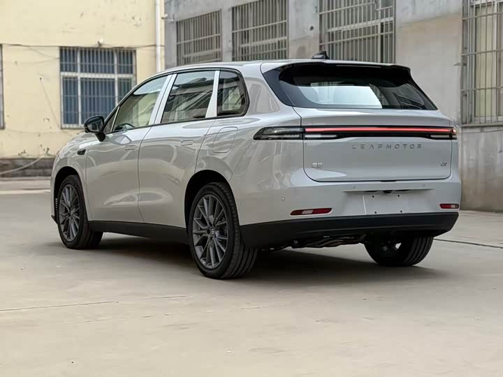 Фото 9 - Leapmotor C10