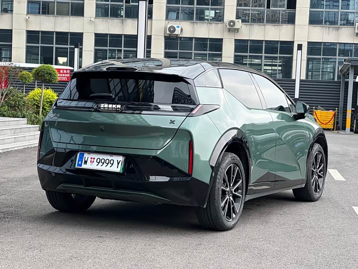 Фото 7 - Zeekr X