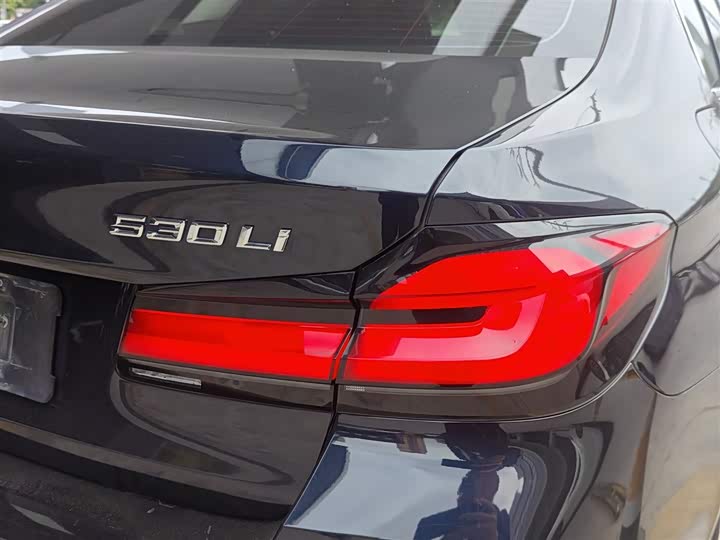 Фото 8 - BMW 5 Series