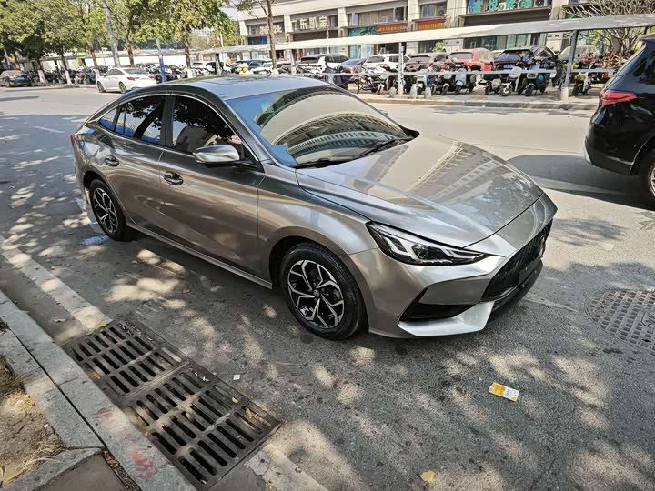 Фото 2 - MG Motor 5