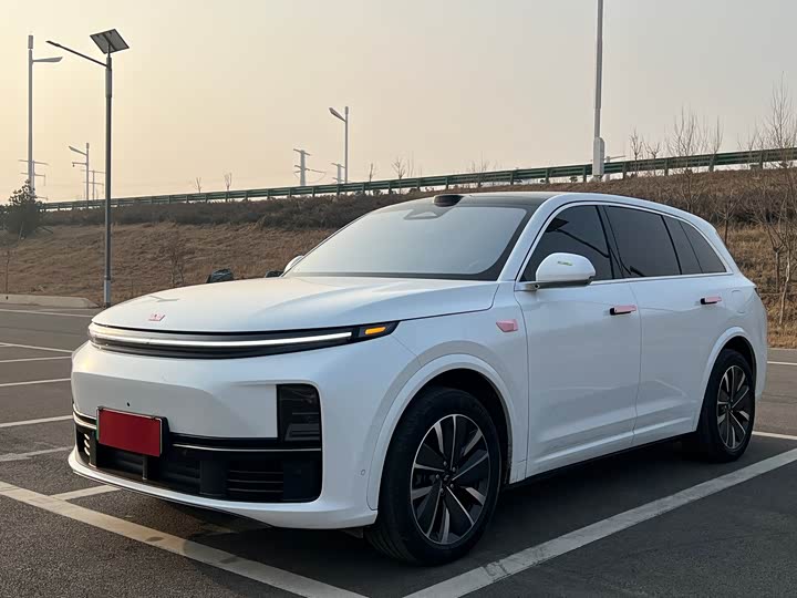 Фото 1 - LiXiang L7