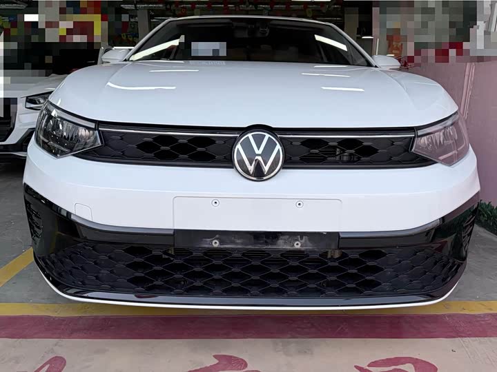 Фото 2 - Volkswagen Lavida