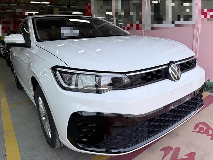 Фото 3 - Volkswagen Lavida