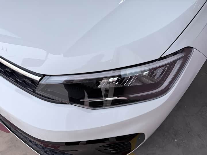 Фото 4 - Volkswagen Lavida