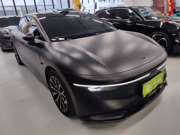 Фото 4 - Zeekr 007