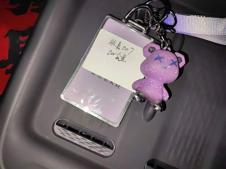 Фото 9 - Zeekr 007