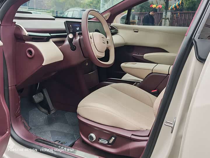 Фото 5 - Zeekr X