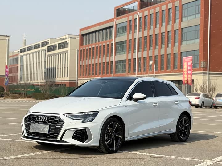 Фото 1 - Audi A3